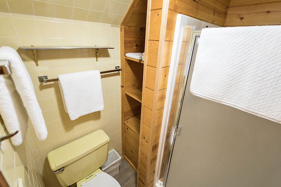 Face Rock Retreat: North Interior Bathroom