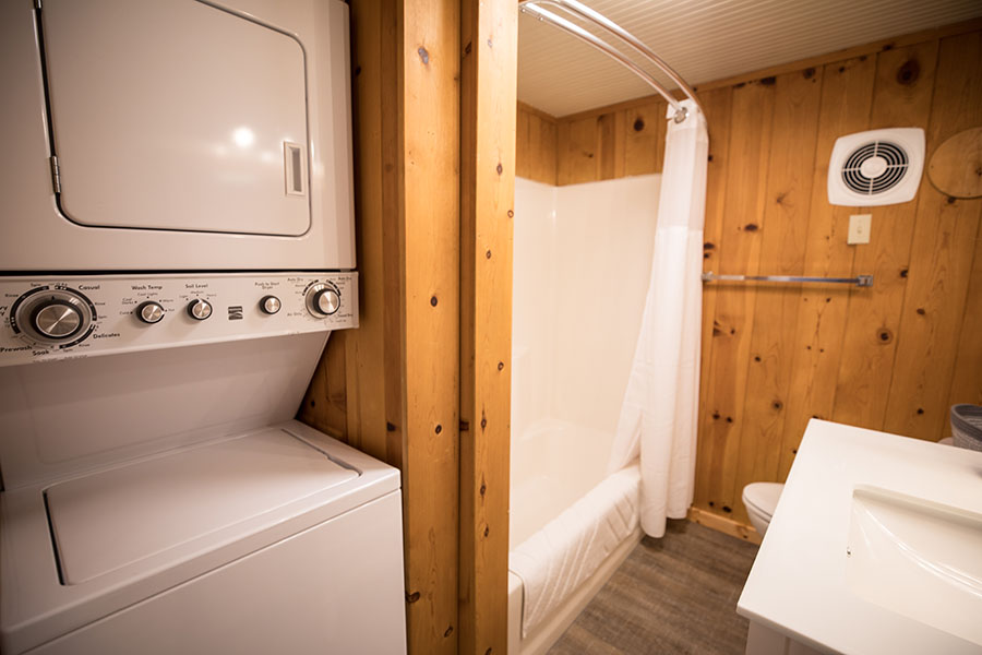 Face Rock Retreat: Surf Song Main Bathroom #3