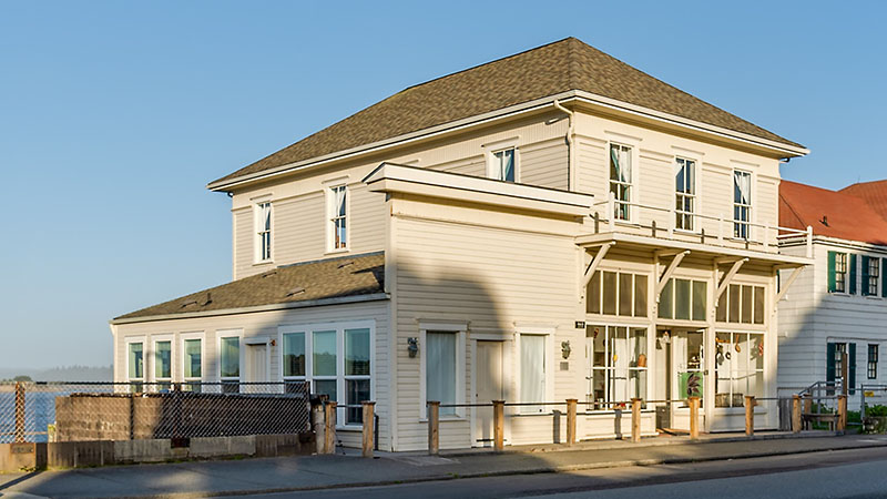 Bandon Historic River House