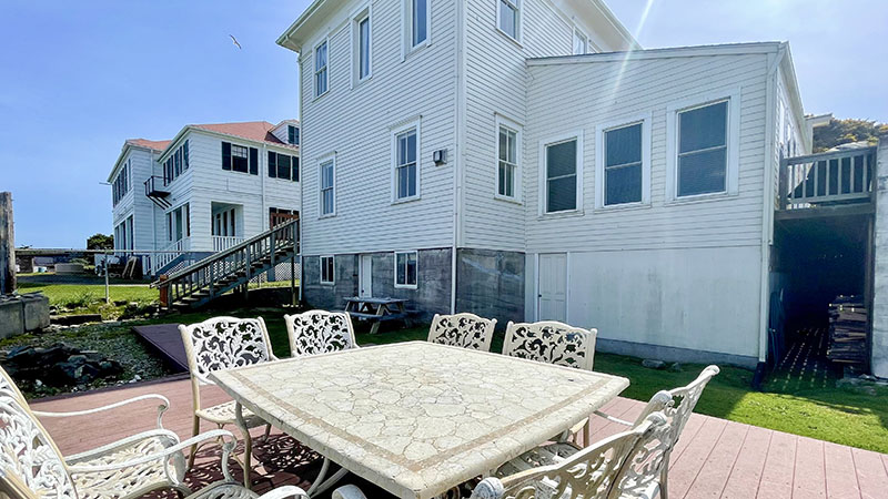 Bandon Historic River House